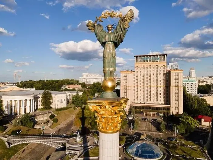 Framed Print : Monument on Independence Square in Kyiv, Ukraine Framed Print : Monument on Independence Square in Kyiv, Ukraine