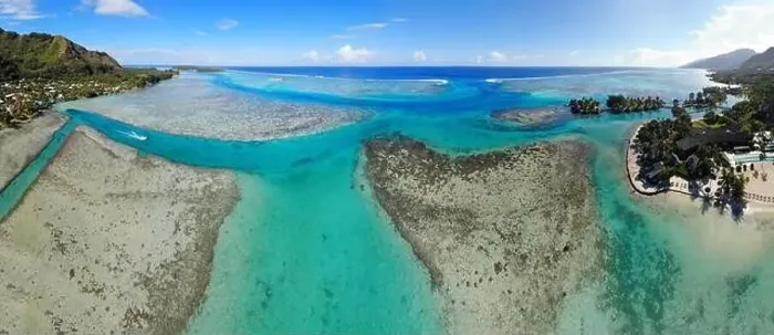 Framed Print : MOOREA, FRENCH POLYNESIA -30 NOV 2018- Aerial view of the Intercontinental Moorea Lagoon Resort and Spa Moorea Framed Print : MOOREA, FRENCH POLYNESIA -30 NOV 2018- Aerial view of the Intercontinental Moorea Lagoon Resort and Spa Moorea