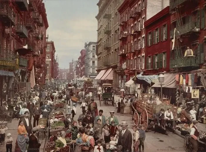 Framed Print : Mulberry Street, Lower Manhattan, New York City 1900 Framed Print : Mulberry Street, Lower Manhattan, New York City 1900