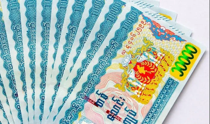 Framed Print : Myanmar 10, 000 kyat bank notes Framed Print : Myanmar 10, 000 kyat bank notes
