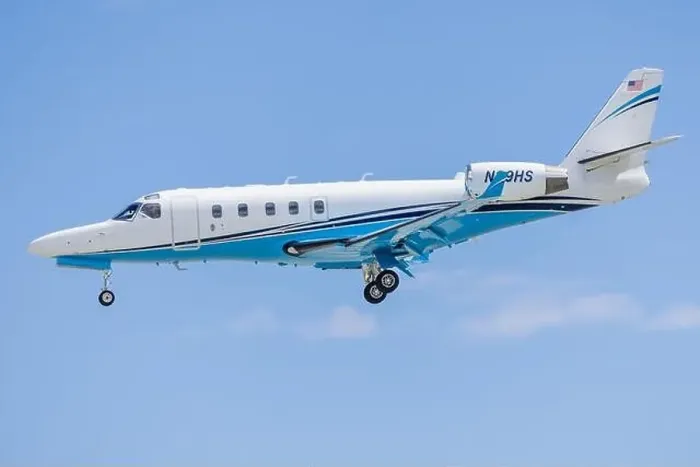 Framed Print : N89HS Gulfstream G100 landing at Palm Springs (PSP / KPSP) Framed Print : N89HS Gulfstream G100 landing at Palm Springs (PSP / KPSP)