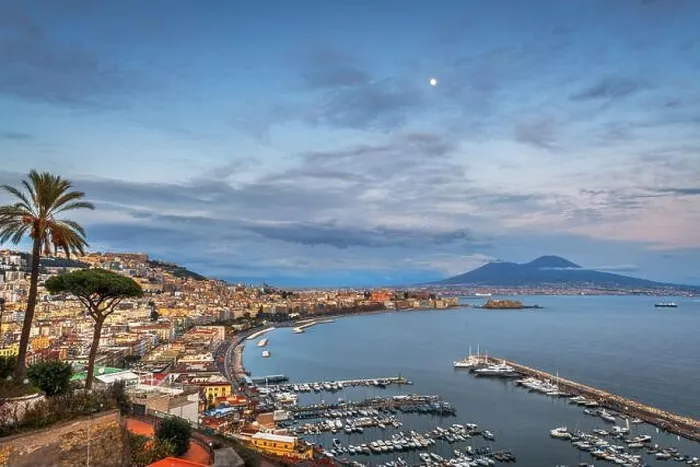 Framed Print : Naples, Italy aerial skyline on the bay with Mt. Vesusvius at dawn Framed Print : Naples, Italy aerial skyline on the bay with Mt. Vesusvius at dawn