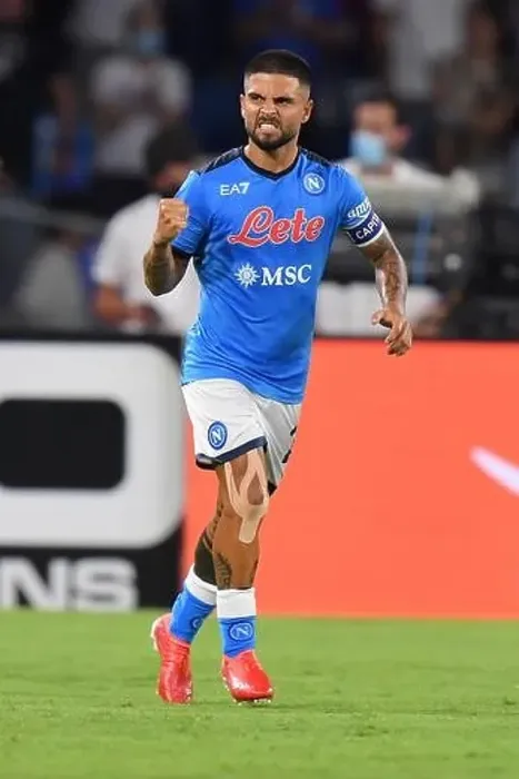 Framed Print : Napoli's forward Lorenzo Insigne celebrates after scoring the 1-0 goal during SSC Napoli vs Venezia FC Framed Print : Napoli's forward Lorenzo Insigne celebrates after scoring the 1-0 goal during SSC Napoli vs Venezia FC