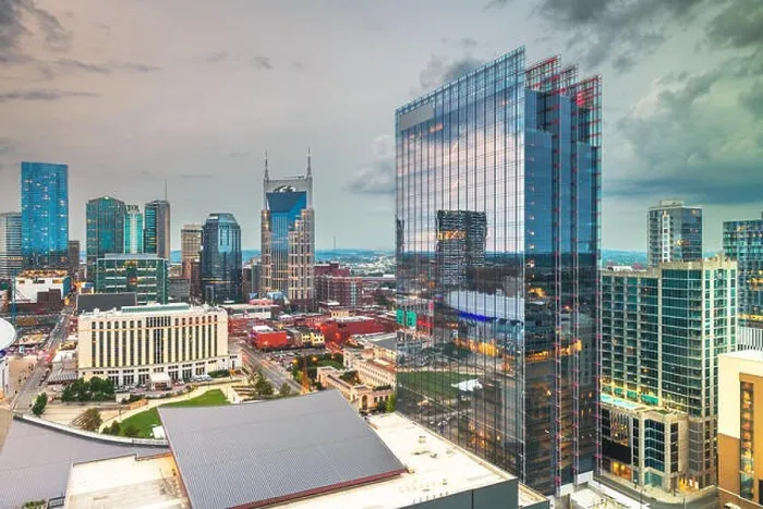 Framed Print : Nashville, Tennessee, USA downtown city skyline rooftop view at dusk Framed Print : Nashville, Tennessee, USA downtown city skyline rooftop view at dusk