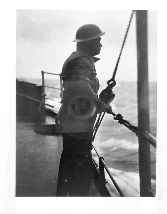 Framed Print : NAVY [Navy] Anefo London series Description: On board a Dutch cruiser in the southwest Pacific Ocean