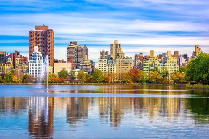 Framed Print : New York, New York at Central Park and reservoir in autumn season Framed Print : New York, New York at Central Park and reservoir in autumn season