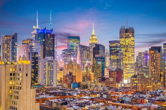 Framed Print : New York, New York, USA midtown Manhattan cityscape from Hell's Kitchen at dusk Framed Print : New York, New York, USA midtown Manhattan cityscape from Hell's Kitchen at dusk