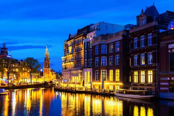 Framed Print : Night city view of Amsterdam, the Netherlands with Amstel river