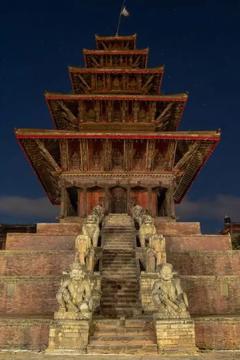 Framed Print : A night view of Nyatapola Temple, Bhaktapur, Nepal Framed Print : A night view of Nyatapola Temple, Bhaktapur, Nepal