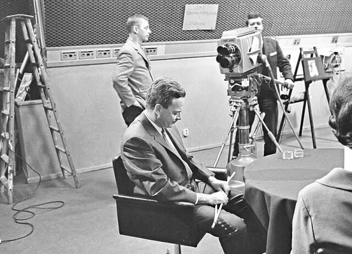 Framed Print : Nobel prize winner 1965. Prof. Richard Feynman ( u.s.a. (Physics). Recording at swedish television in stockholm Framed Print : Nobel prize winner 1965. Prof. Richard Feynman ( u.s.a. (Physics). Recording at swedish television in stockholm