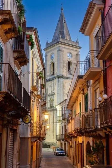 Framed Print : Novara di Sicilia, Sicily, Italy with Duomo di Novara di Sicilia at dawn