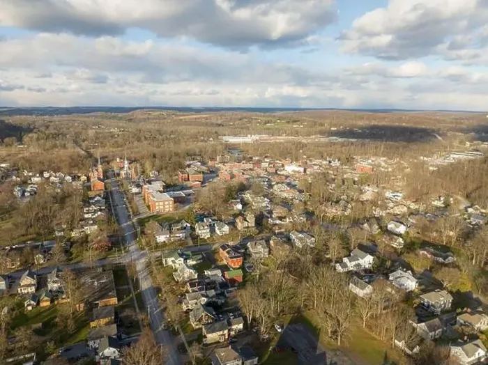 Framed Print : November 20, 2022 Afternoon fall, autumn aerial drone video over the Village of Palmyra New York, USA Framed Print : November 20, 2022 Afternoon fall, autumn aerial drone video over the Village of Palmyra New York, USA