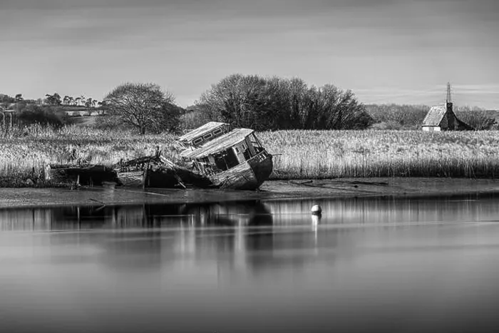 Framed Print : Old Boat Wrecks on the River Exe in Topsham, Devon, England Framed Print : Old Boat Wrecks on the River Exe in Topsham, Devon, England