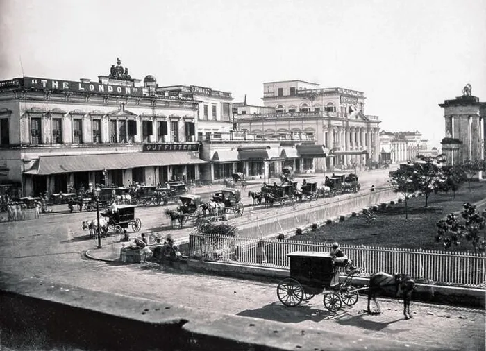 Framed Print : Old Court House Street, Kolkata Framed Print : Old Court House Street, Kolkata