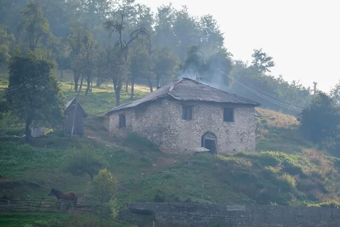 Framed Print : old farmhouse in the morning mist, at Berane, Montenegro Framed Print : old farmhouse in the morning mist, at Berane, Montenegro