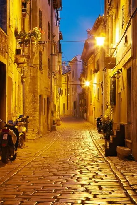Framed Print : Old Town in Rovinj, Croatia, Europe Framed Print : Old Town in Rovinj, Croatia, Europe