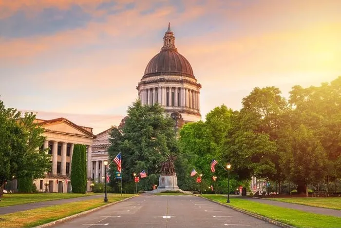 Framed Print : Olympia, Washington, USA state capitol building at dusk Framed Print : Olympia, Washington, USA state capitol building at dusk