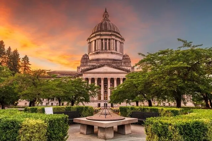 Framed Print : Olympia, Washington, USA state capitol building at dusk Framed Print : Olympia, Washington, USA state capitol building at dusk