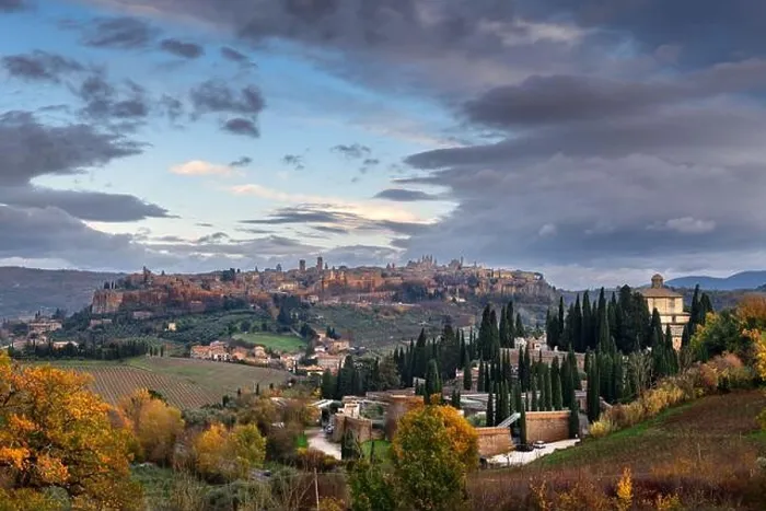 Framed Print : Orvieto, Umbria, Italy medieval skyline at dusk Framed Print : Orvieto, Umbria, Italy medieval skyline at dusk