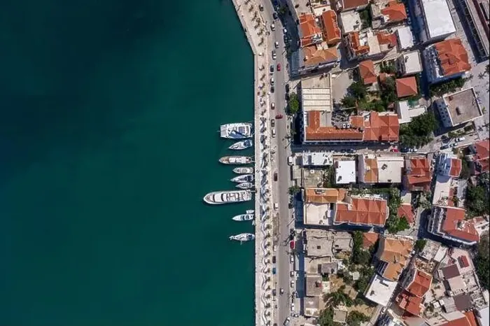 Framed Print : Overhead aerial drone shot of Argostolion bund street in summer afternoon in Kefalonia island