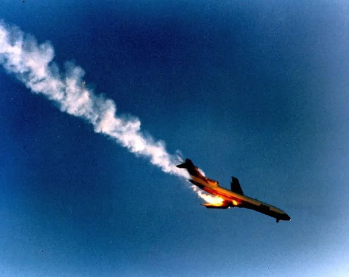 Framed Print : A Pacific Southwest Airlines Boeing 727-200 Framed Print : A Pacific Southwest Airlines Boeing 727-200