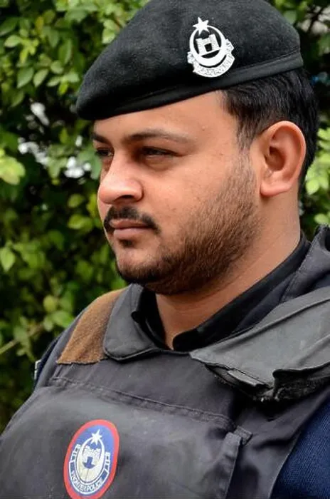 Framed Print : Pakistani police officer with beret and flak jacket Peshawar Pakistan Framed Print : Pakistani police officer with beret and flak jacket Peshawar Pakistan