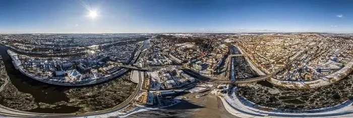 Framed Print : Panorama of Regensburg city in Bavaria with the river Danube the cathedral and the stone bridge in winter with ice Framed Print : Panorama of Regensburg city in Bavaria with the river Danube the cathedral and the stone bridge in winter with ice