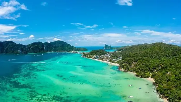Framed Print : Panorama of tropical islands Phi Phi Don and Phi Phi Leh in sea Framed Print : Panorama of tropical islands Phi Phi Don and Phi Phi Leh in sea