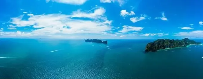 Framed Print : Panorama of tropical islands Phi Phi Don and Phi Phi Leh in sea Framed Print : Panorama of tropical islands Phi Phi Don and Phi Phi Leh in sea