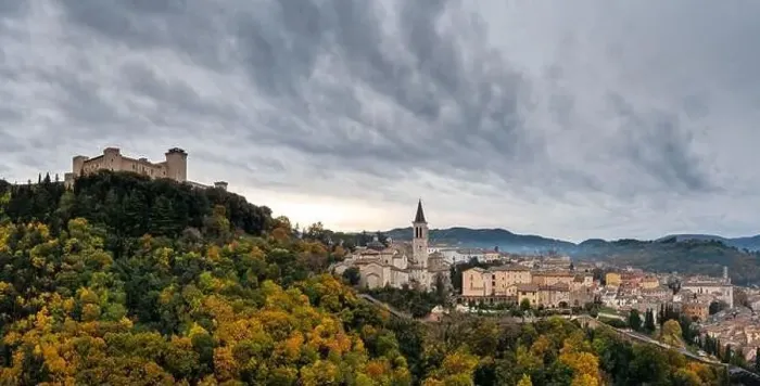 Framed Print : Panorama view of historic Spoleto with the Rocca Albornoziana fortress and cathedral Framed Print : Panorama view of historic Spoleto with the Rocca Albornoziana fortress and cathedral