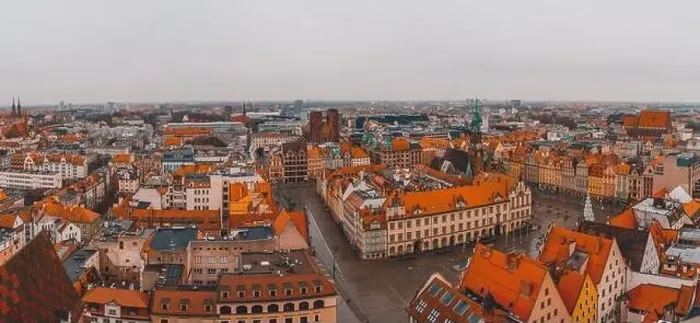 Framed Print : Panoramas of the old city of Wroclaw and the picturesque river Odra Framed Print : Panoramas of the old city of Wroclaw and the picturesque river Odra