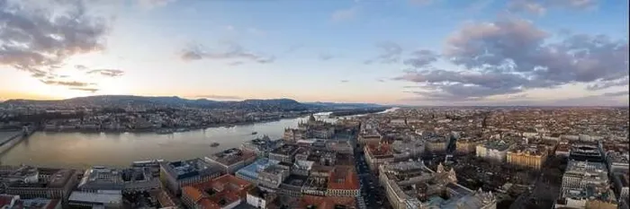 Framed Print : Panoramic Aerial drone shot of Hungarian Parliament Kossuth Square by Danube river in Budapest sunset Framed Print : Panoramic Aerial drone shot of Hungarian Parliament Kossuth Square by Danube river in Budapest sunset
