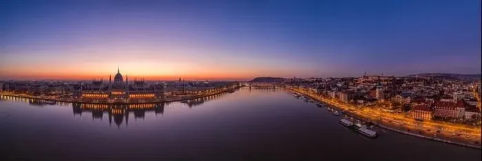 Framed Print : Panoramic aerial shot of Danube Hugnarian Parliament and Buda hill at dawn before Budapest sunrise Framed Print : Panoramic aerial shot of Danube Hugnarian Parliament and Buda hill at dawn before Budapest sunrise