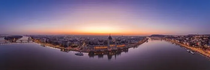 Framed Print : Panoramic aerial shot of Danube Hungarian Parliament and Buda hill at dawn before Budapest sunrise Framed Print : Panoramic aerial shot of Danube Hungarian Parliament and Buda hill at dawn before Budapest sunrise