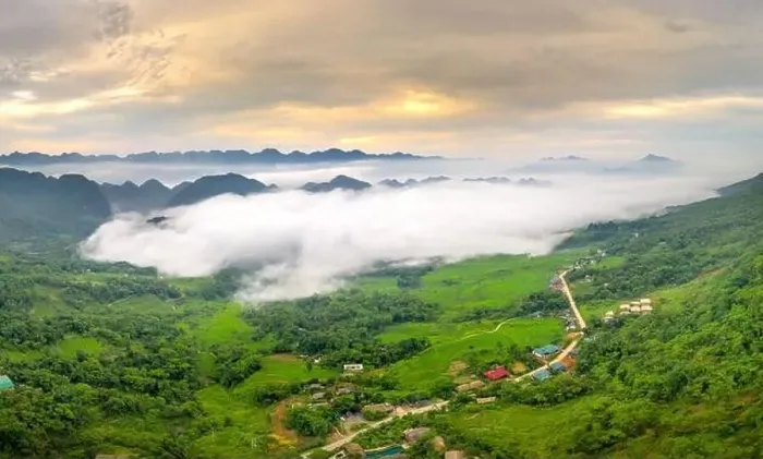 Framed Print : Panoramic view of beautiful green of Pu Luong commune, Thanh Hoa province, Vietnam Framed Print : Panoramic view of beautiful green of Pu Luong commune, Thanh Hoa province, Vietnam