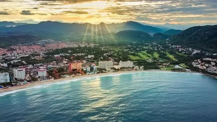Framed Print : Panoramic view at dawn of Ixtapa Bay, where the waves were beginning to get stronger Framed Print : Panoramic view at dawn of Ixtapa Bay, where the waves were beginning to get stronger