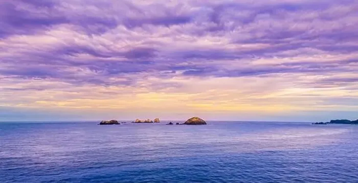 Framed Print : Panoramic view at dawn of Ixtapa Bay, where the waves were beginning to get stronger Framed Print : Panoramic view at dawn of Ixtapa Bay, where the waves were beginning to get stronger