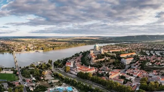 Framed Print : Panoramic view from Esztegom with river Danube and basilica Framed Print : Panoramic view from Esztegom with river Danube and basilica