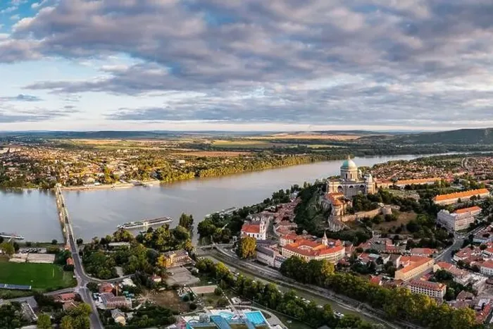 Framed Print : Panoramic view from Esztegom with river Danube and basilica Framed Print : Panoramic view from Esztegom with river Danube and basilica