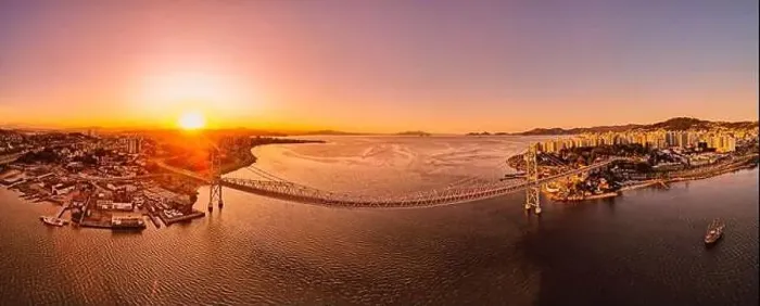 Framed Print : Panoramic view of Hercilio luz cable bridge with sunset light in Florianopolis, Brazil Framed Print : Panoramic view of Hercilio luz cable bridge with sunset light in Florianopolis, Brazil