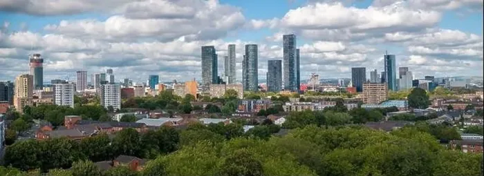 Framed Print : Panoramic view of Manchester, UK with tall buildings Framed Print : Panoramic view of Manchester, UK with tall buildings
