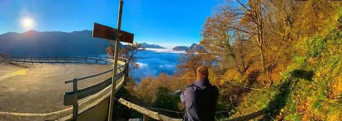 Framed Print : Panoramic View over Mountain Peak San Salvatore Above Cloudscape with Sunlight and Clear Sky in Lugano Framed Print : Panoramic View over Mountain Peak San Salvatore Above Cloudscape with Sunlight and Clear Sky in Lugano