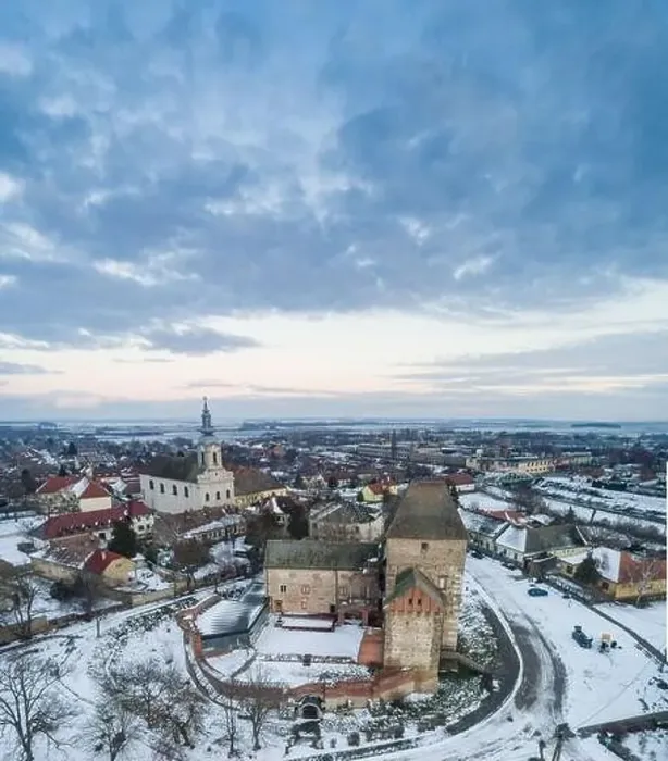 Framed Print : Panoramic view of Simontornya at winter Framed Print : Panoramic view of Simontornya at winter