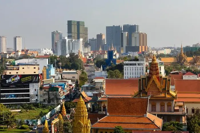 Framed Print : Panoramic view with Wat Ounalom and skyline from Koh Pich, Phnom Penh, Cambodia Framed Print : Panoramic view with Wat Ounalom and skyline from Koh Pich, Phnom Penh, Cambodia