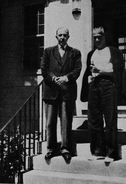 Framed Print : PEDRO SALINAS Y LUIS CERNUDA EN 1948. Location: FUNDACION PABLO IGLESIAS, MADRID Framed Print : PEDRO SALINAS Y LUIS CERNUDA EN 1948. Location: FUNDACION PABLO IGLESIAS, MADRID