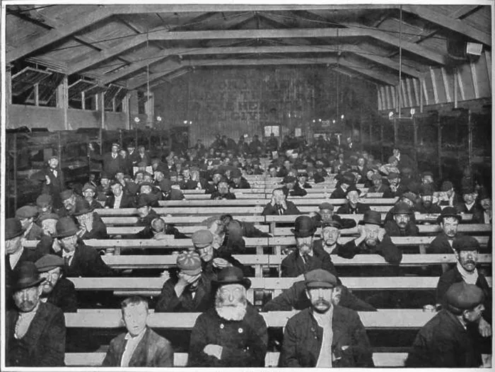 Framed Print : The Penny Sit-Up, Salvation Army shelter, Blackfriars, London, c1900 (1901) Framed Print : The Penny Sit-Up, Salvation Army shelter, Blackfriars, London, c1900 (1901)