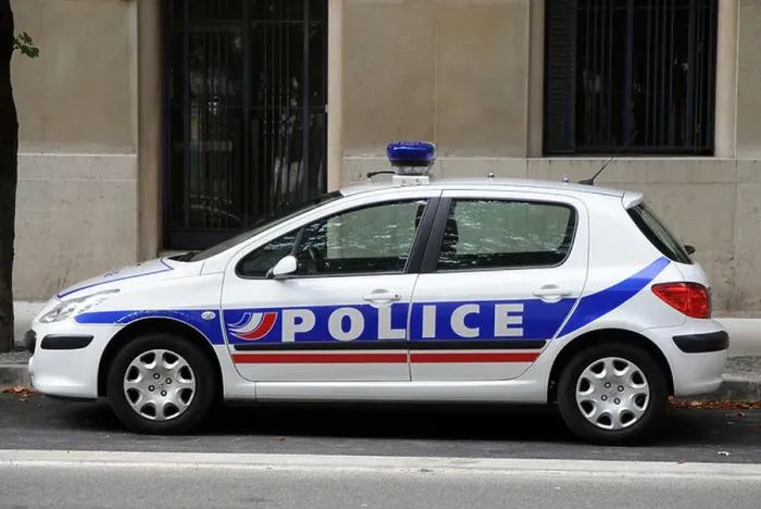Framed Print : Peugeot 307 police car in Lyon, France Framed Print : Peugeot 307 police car in Lyon, France