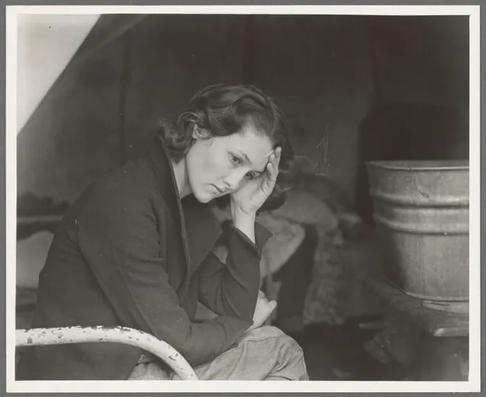 Framed Print : phot from the great depression in america around the 1930s Framed Print : phot from the great depression in america around the 1930s