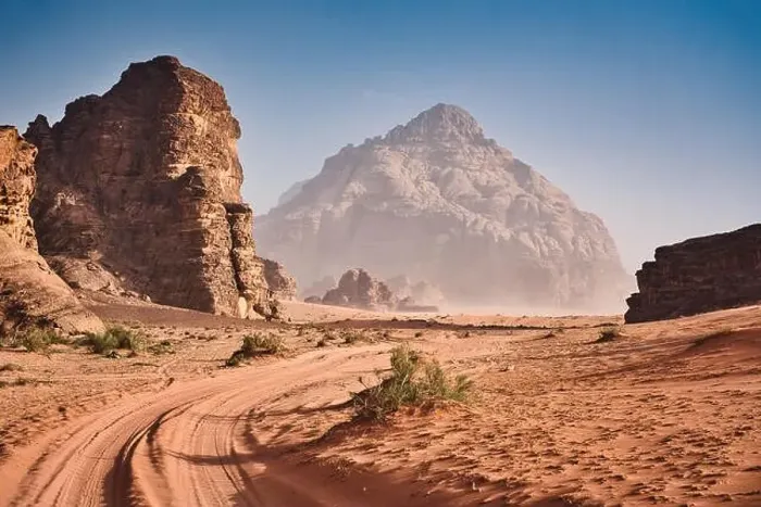 Framed Print : Photo of the desert of Wadi Rum in Jordan Framed Print : Photo of the desert of Wadi Rum in Jordan