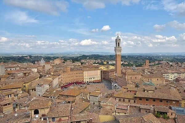 Piazza del campo, tuscan old city center of Siena, Italy